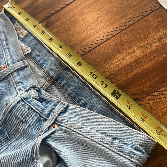 Levi’s Women 501 light wash blue denim jeans size 30x30 straight leg button fly - Picture 13 of 15